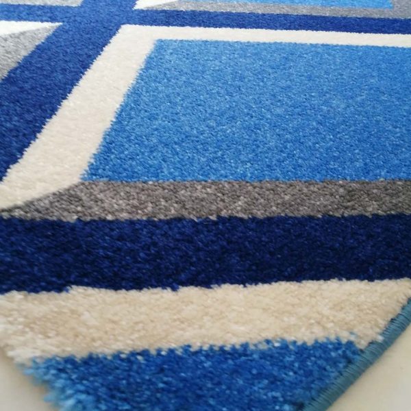 Modern Geometric Design Rug - Blue & White - Size 2m x 2,9m