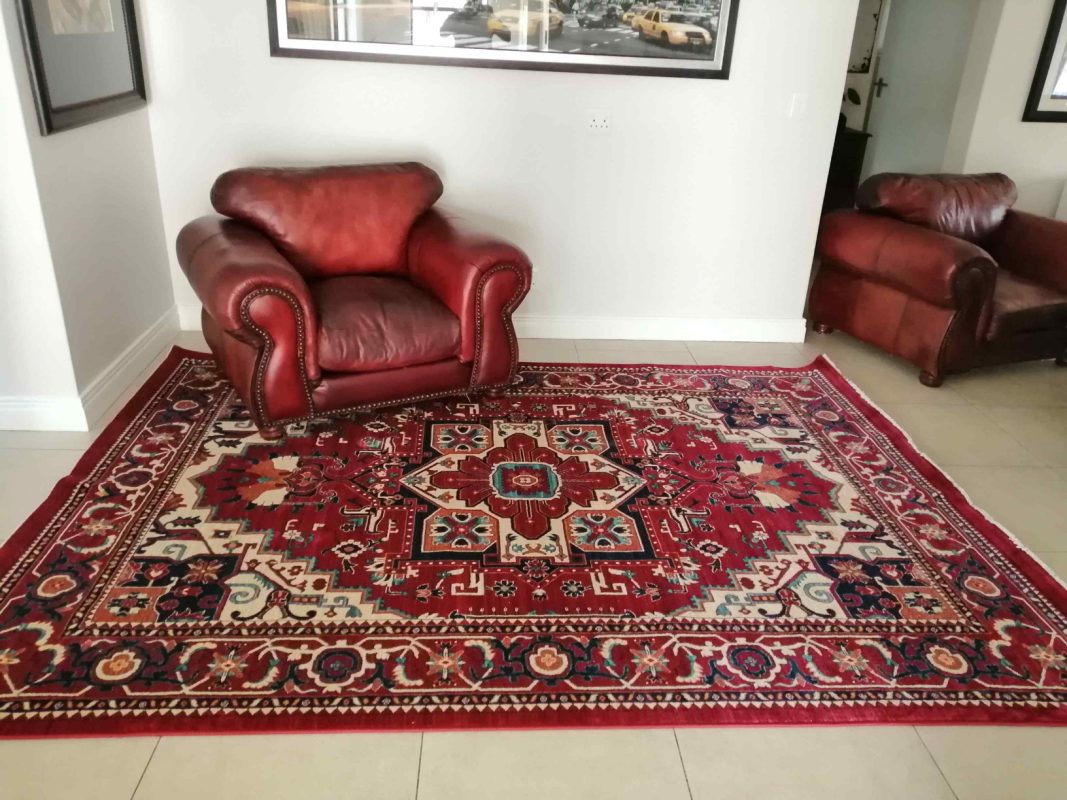 Heriz red rug