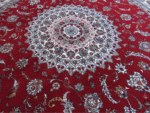 red round oriental rug